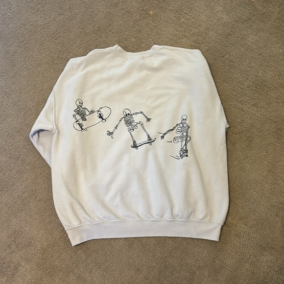 Large/Extra Large Urban Outfitters skeleton sweatshirt - Picture 4 of 5
